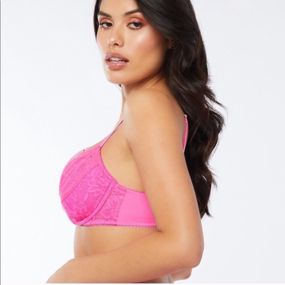 Savage Fenty Bra - Picture 3 of 5